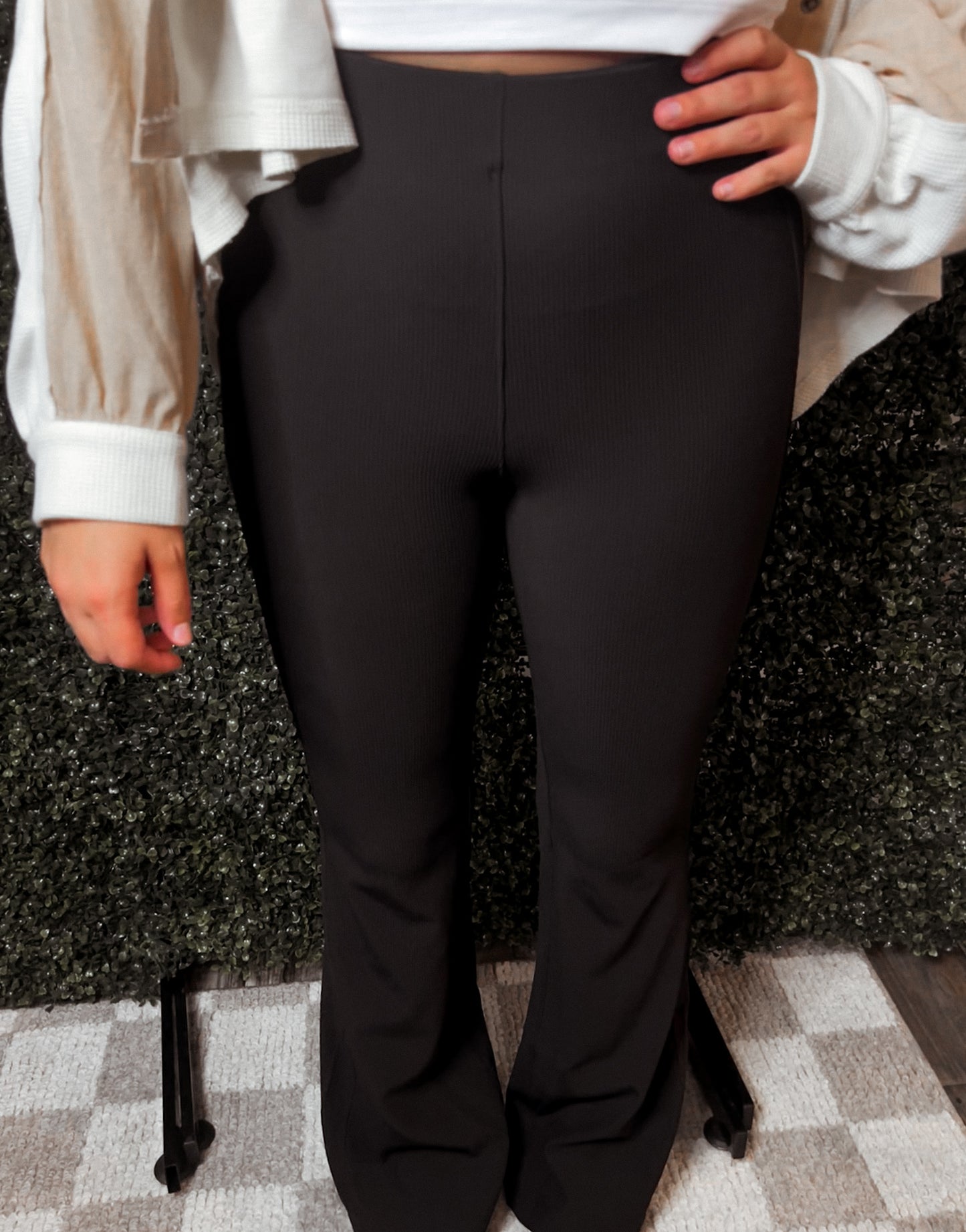 Pintuck Flare Leggings Black