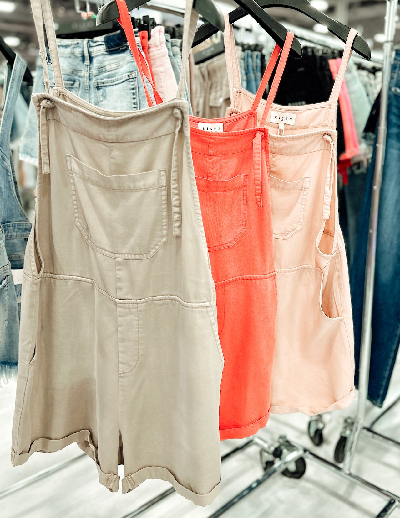 Tour The Town Tencel Shortall