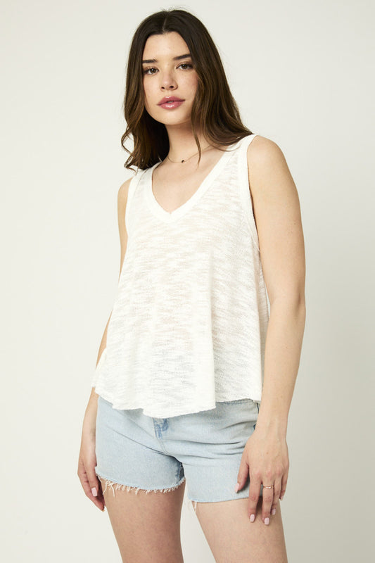 SLEEVELESS V NECK RAW EDGE TOP